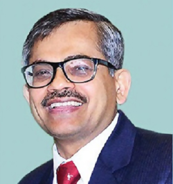 R K Tiwari is now full time CS of UP
